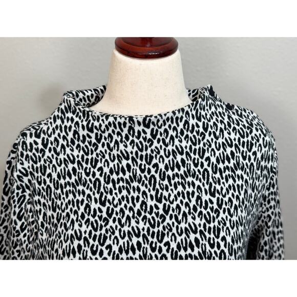 Talbots sweater mock neck black white animal print button detail 3/4 sleeve Sz L - Picture 3 of 8